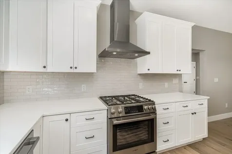 195 Amesbury Road Kensington NH 03833