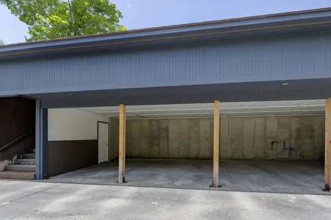 5 College Hill Hanover NH 03755