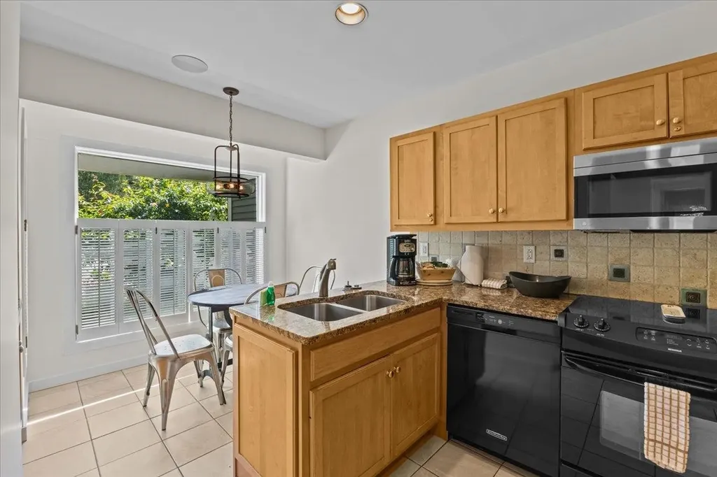 327 Topnotch Drive Stowe VT 05672