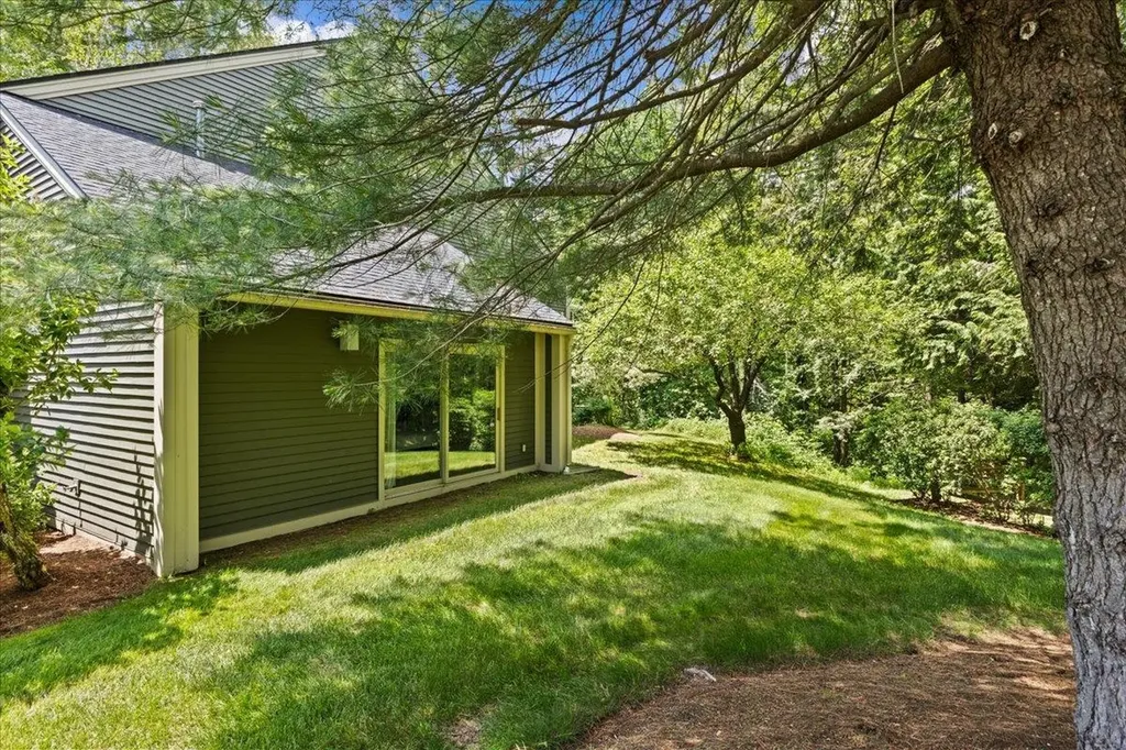 327 Topnotch Drive Stowe VT 05672