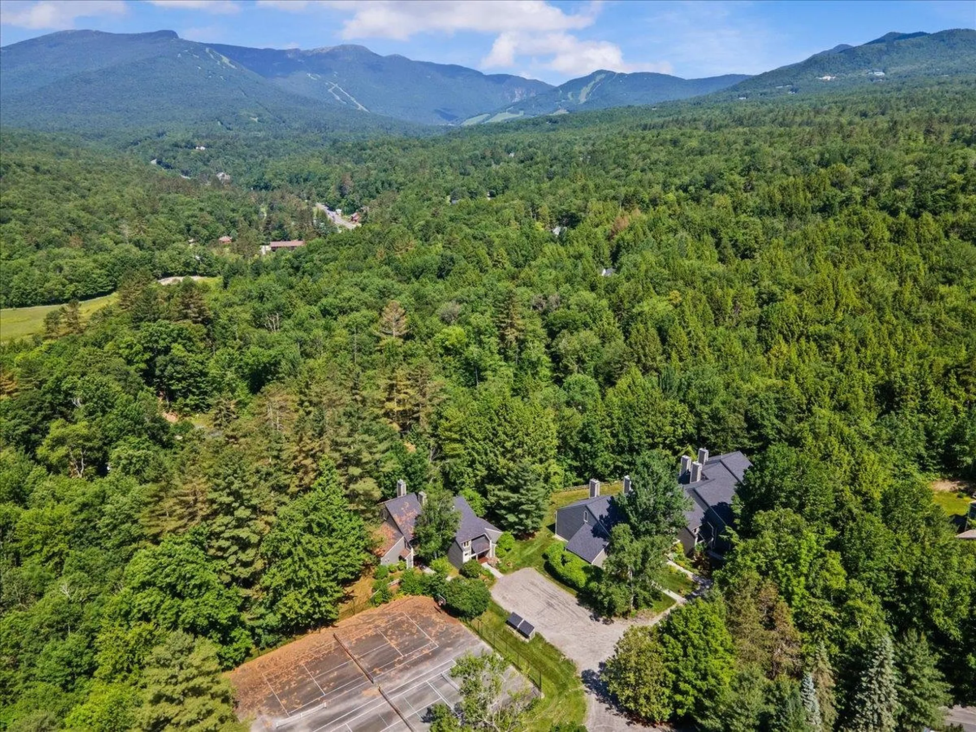 327 Topnotch Drive Stowe VT 05672