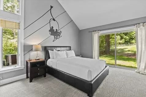 327 Topnotch Drive Stowe VT 05672