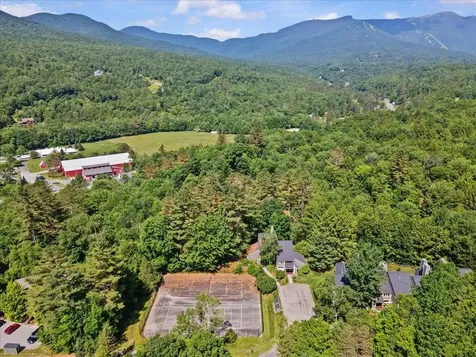 327 Topnotch Drive Stowe VT 05672