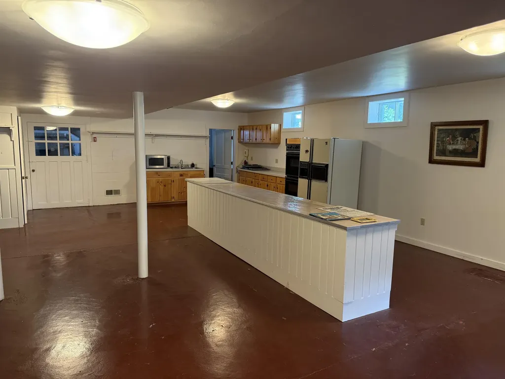 155 Upper Plain Bradford VT 05033