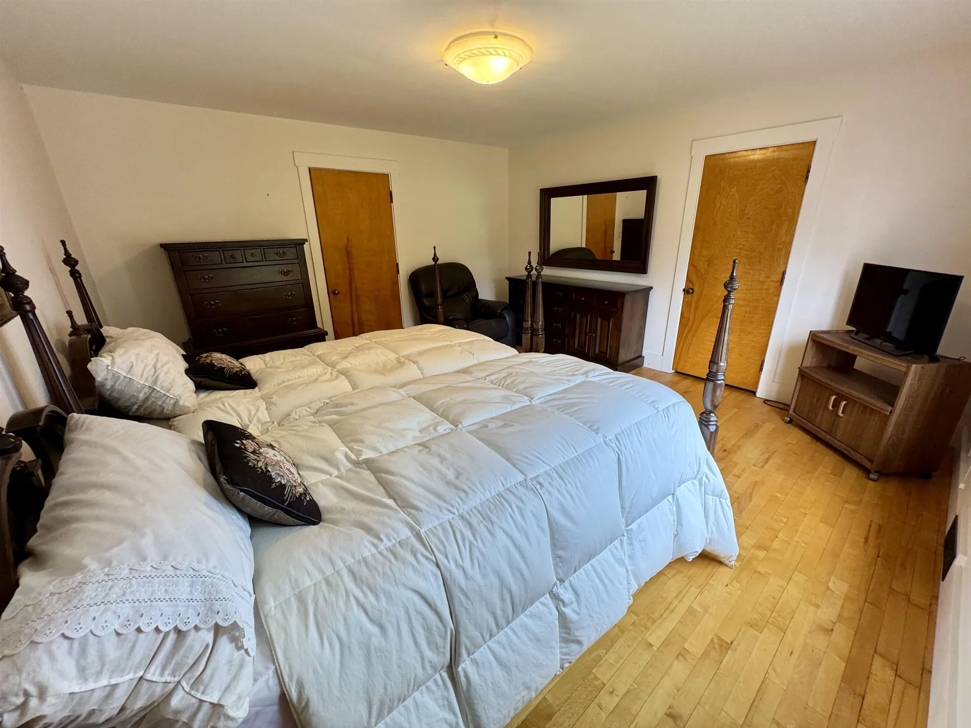 155 Upper Plain Bradford VT 05033