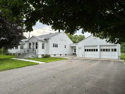 155 Upper Plain Bradford VT 05033