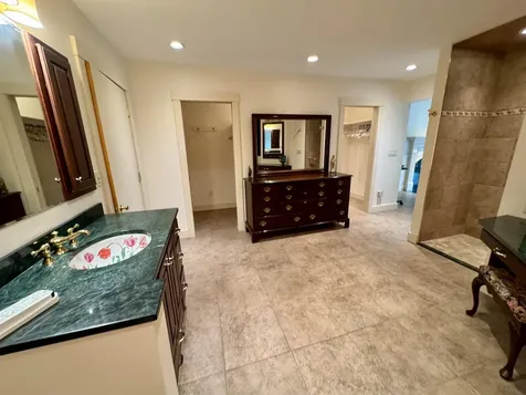 155 Upper Plain Bradford VT 05033