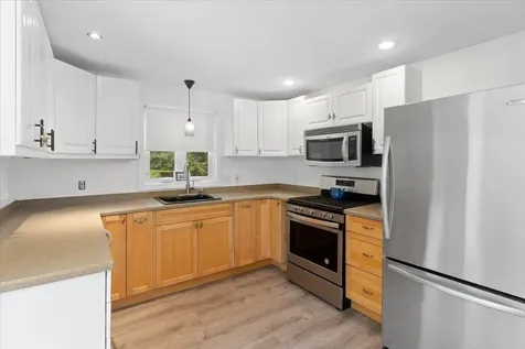 60 Alderwood Drive Stratham NH 03885