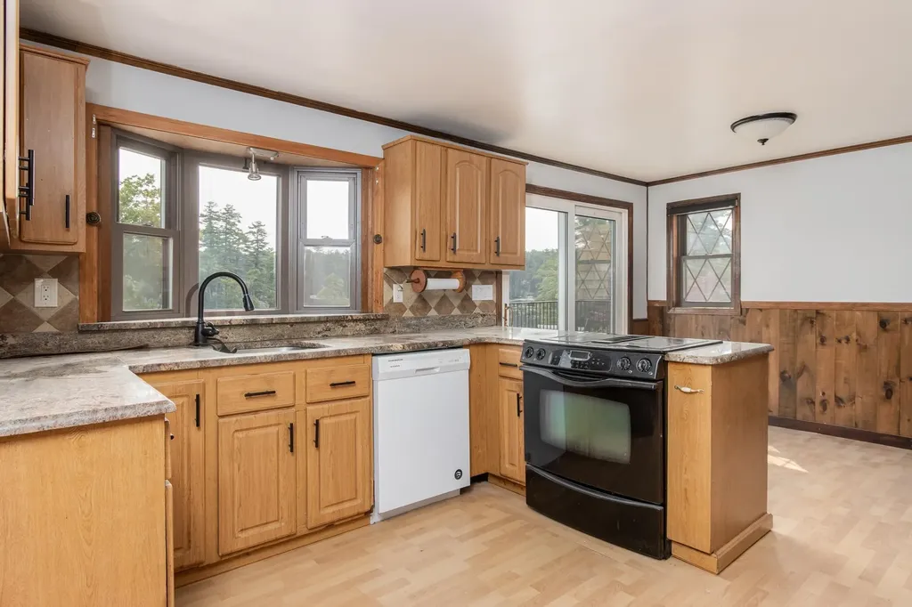 30 Stickney Road Atkinson NH 03811