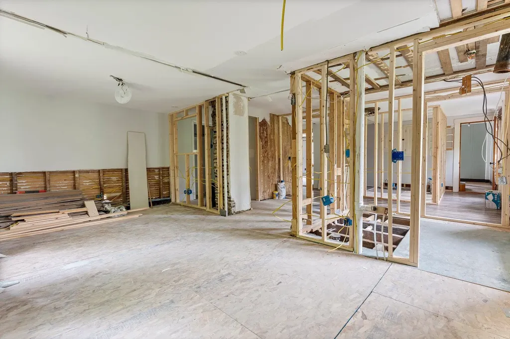 153 Back Ashuelot Road Winchester NH 03470