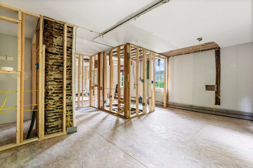 153 Back Ashuelot Road Winchester NH 03470