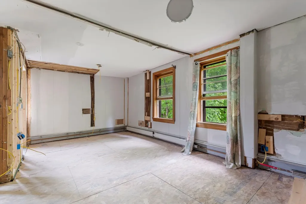 153 Back Ashuelot Road Winchester NH 03470