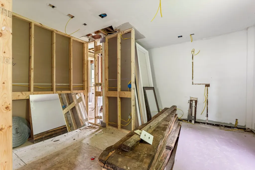 153 Back Ashuelot Road Winchester NH 03470