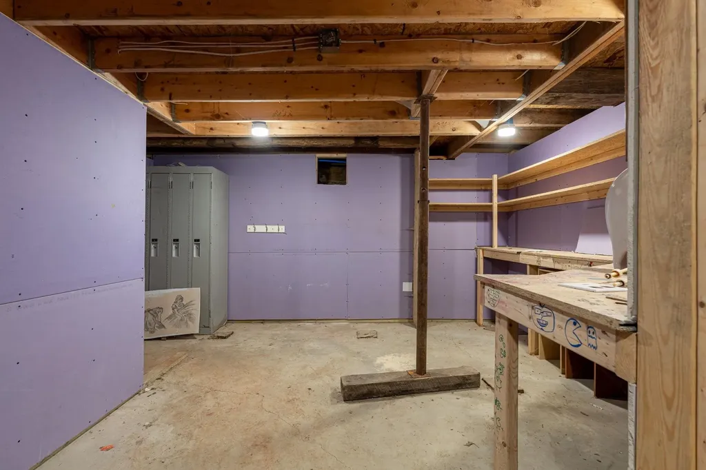 153 Back Ashuelot Road Winchester NH 03470