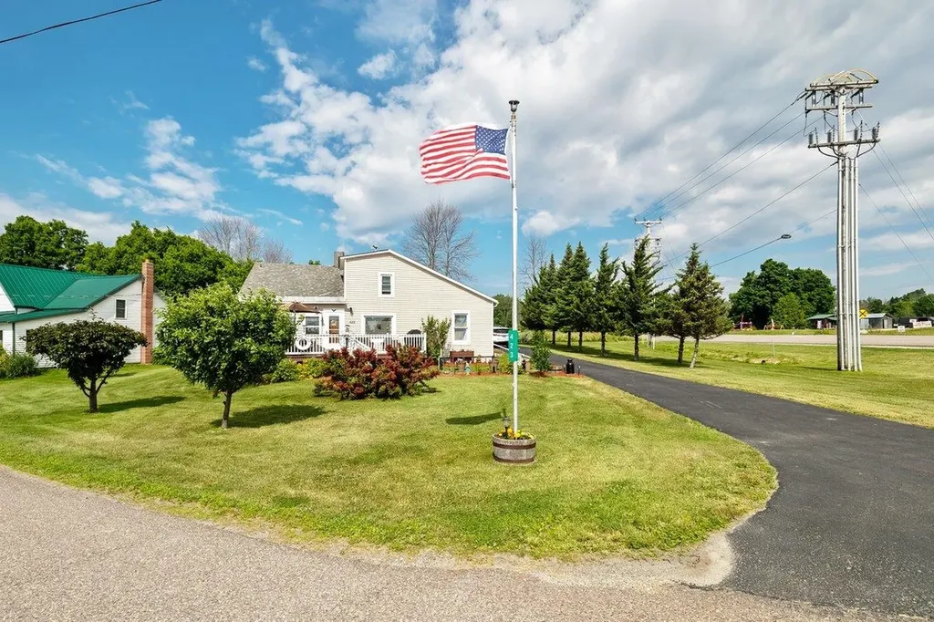 423 East Alburgh Road Alburgh VT 05440