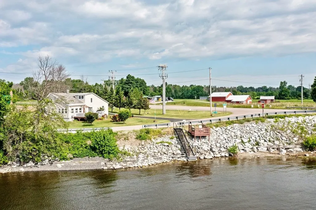 423 East Alburgh Road Alburgh VT 05440