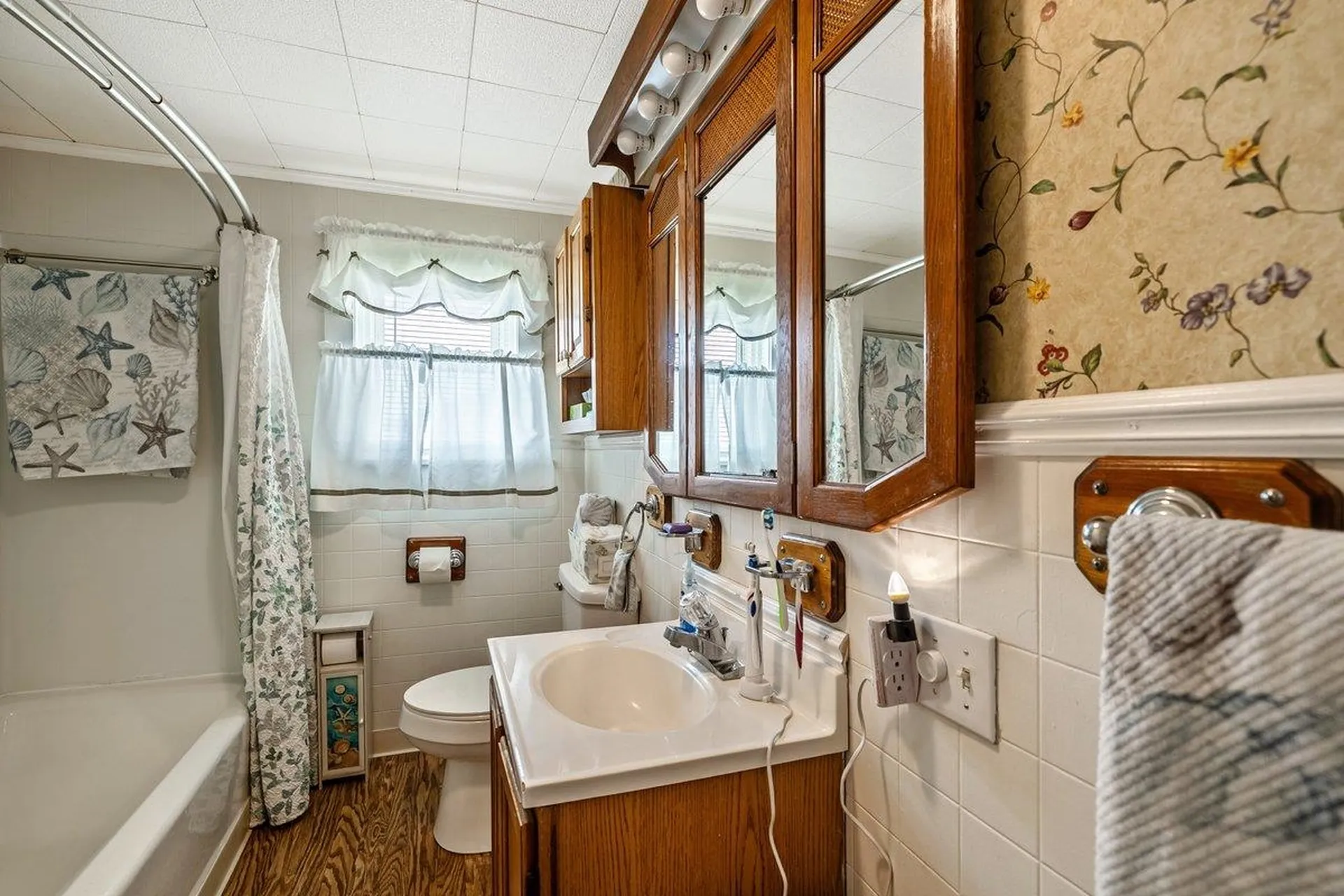 423 East Alburgh Road Alburgh VT 05440