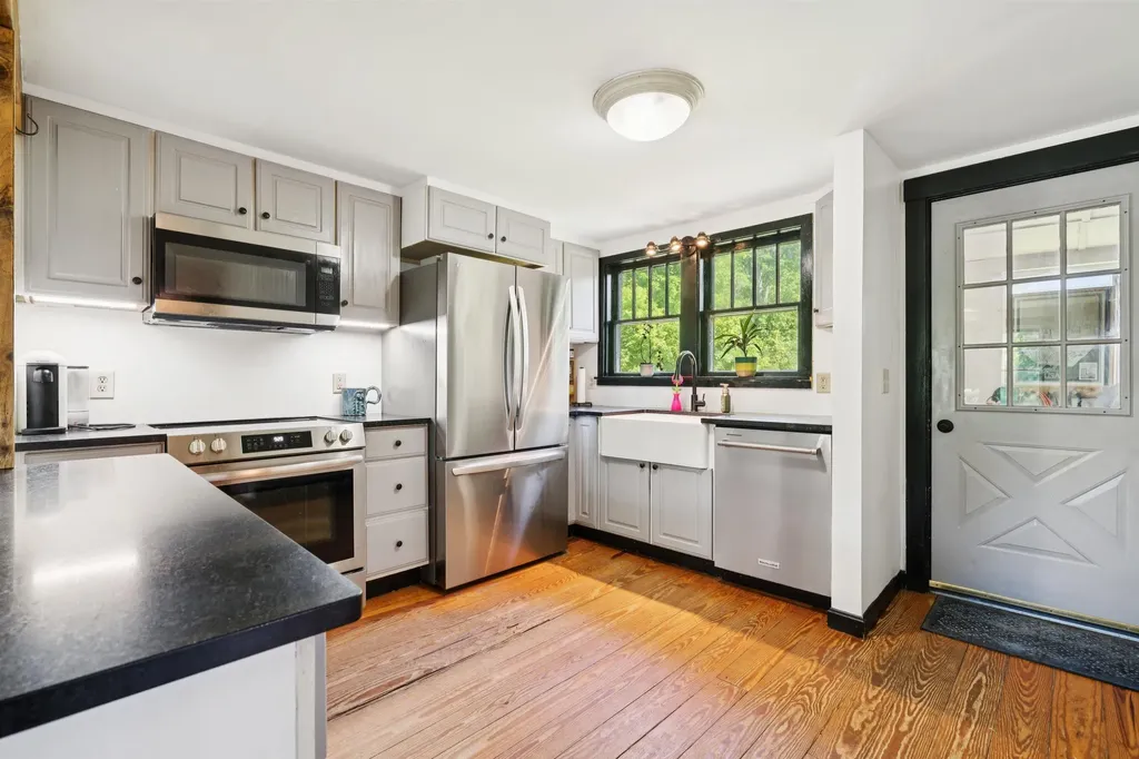 24 Greensboro Road Hanover NH 03755