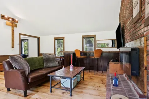 24 Greensboro Road Hanover NH 03755