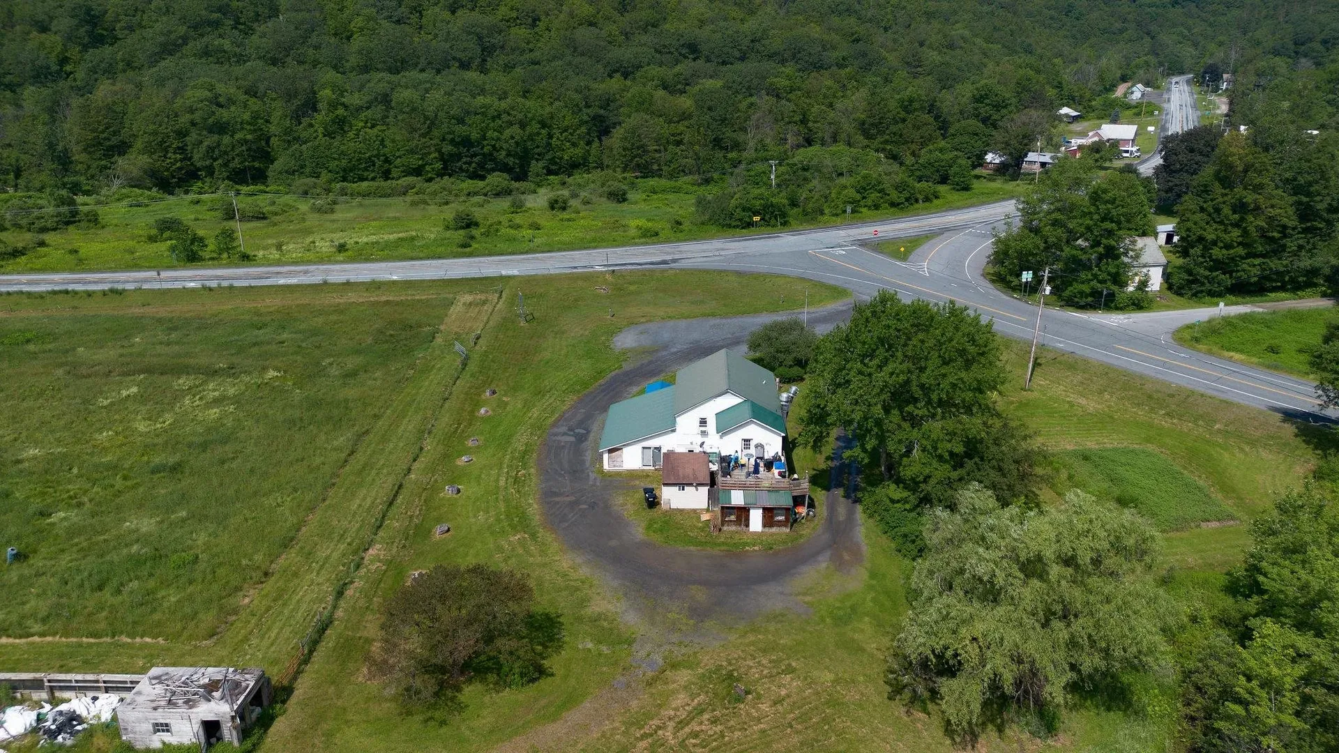 32 Vt Route 10 Chester VT 05143