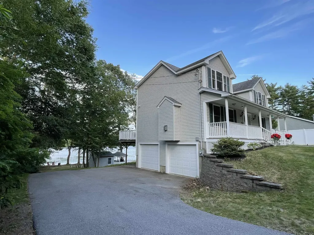 207 Long Pond Road Danville NH 03819