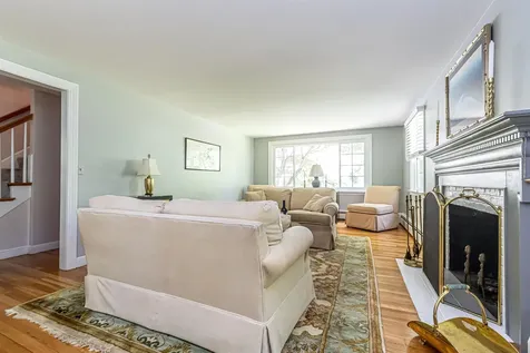 19 Horizon Drive Bedford NH 03110