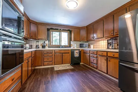 19 Horizon Drive Bedford NH 03110