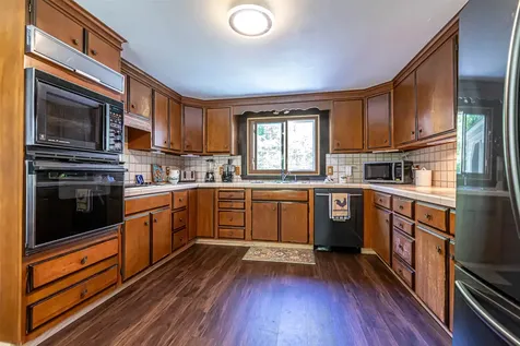 19 Horizon Drive Bedford NH 03110