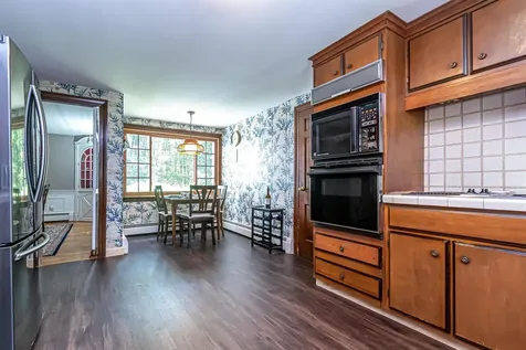 19 Horizon Drive Bedford NH 03110