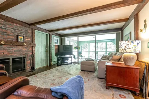 19 Horizon Drive Bedford NH 03110