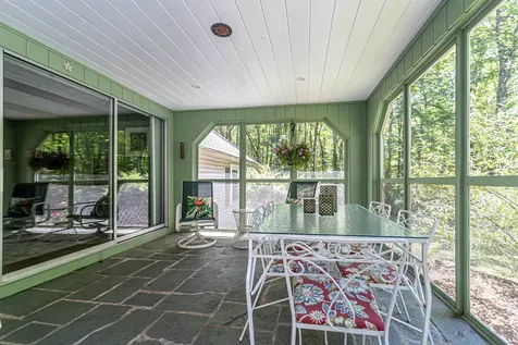 19 Horizon Drive Bedford NH 03110