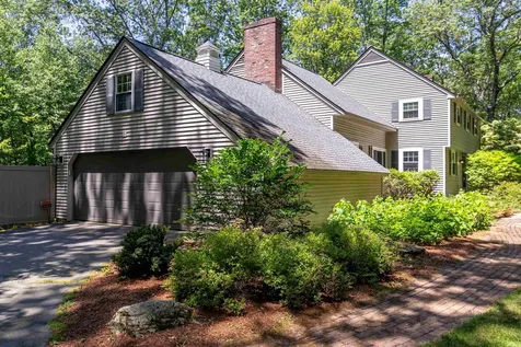 19 Horizon Drive Bedford NH 03110