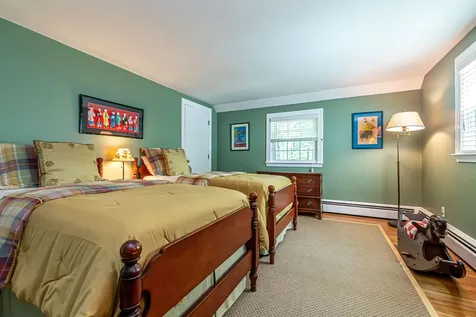 19 Horizon Drive Bedford NH 03110