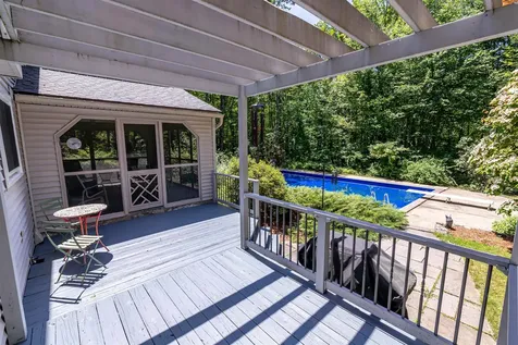 19 Horizon Drive Bedford NH 03110