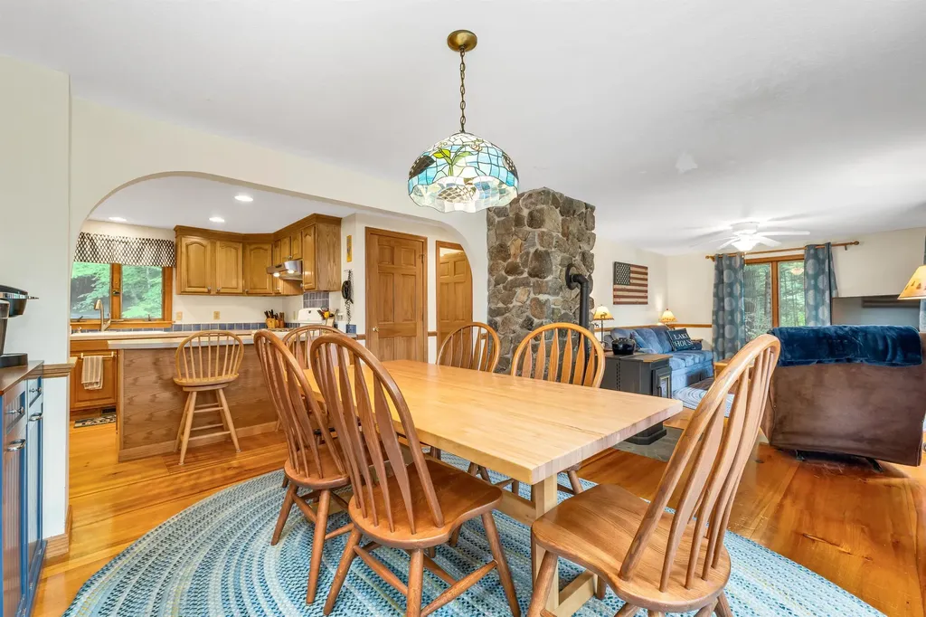 199 Cottage City Road Bridgewater NH 03222