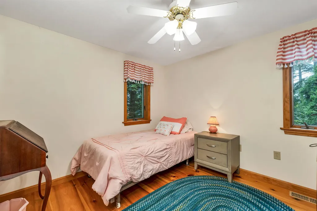 199 Cottage City Road Bridgewater NH 03222