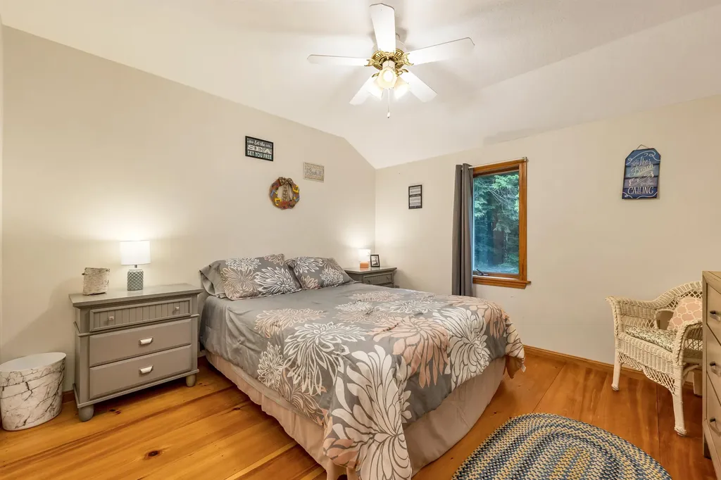 199 Cottage City Road Bridgewater NH 03222