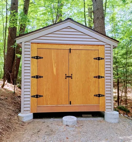 15 Sargent Drive Raymond NH 03077