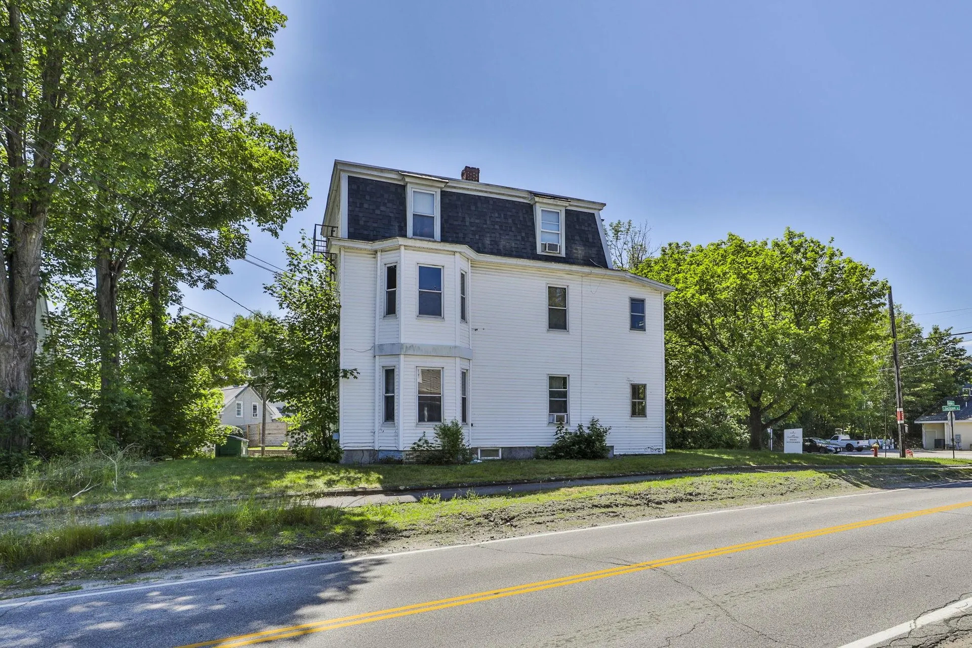 2 Jackson Street Hillsborough NH 03224