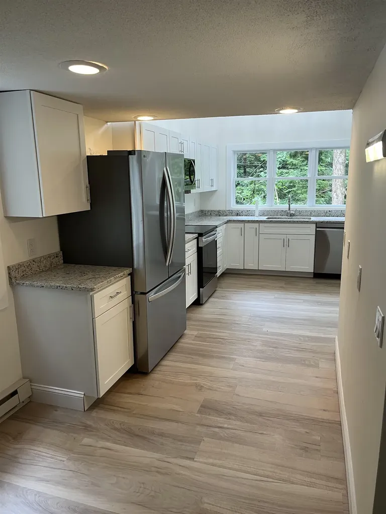 46 Jay Hill Road Hartford VT 05059