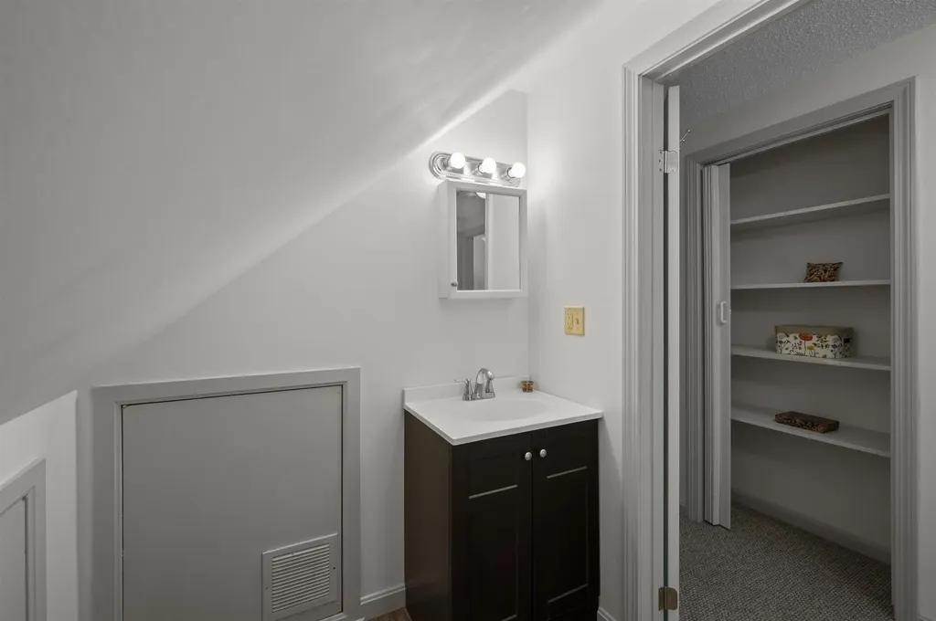 205 Grant Road Newmarket NH 03857
