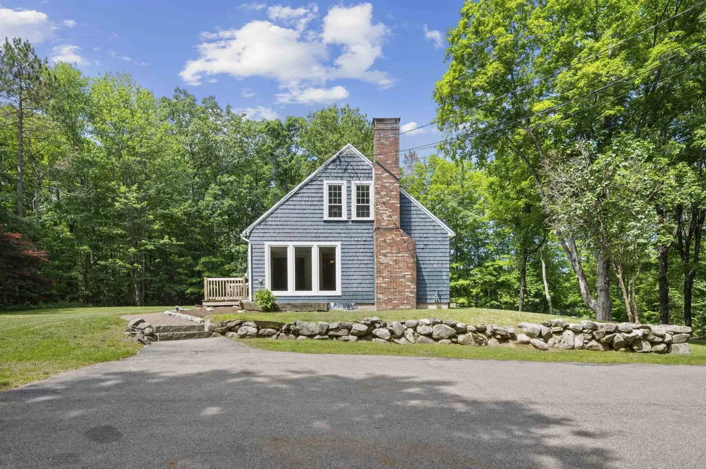 205 Grant Road Newmarket NH 03857