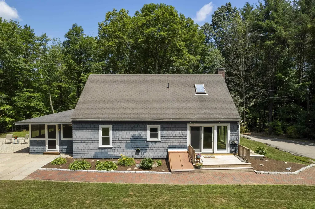 205 Grant Road Newmarket NH 03857