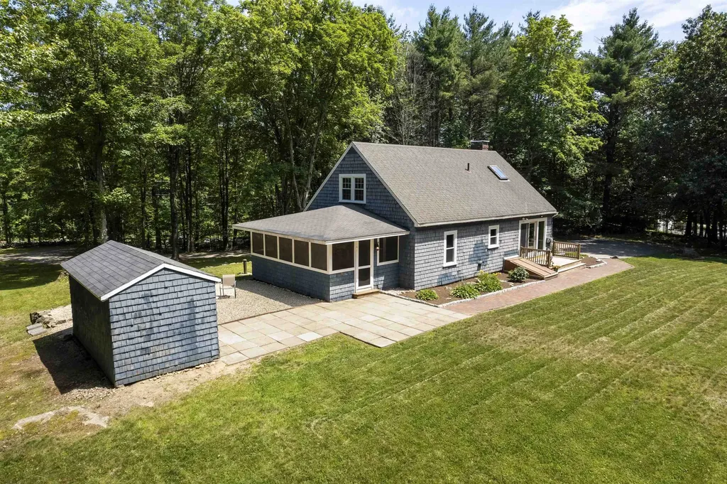 205 Grant Road Newmarket NH 03857