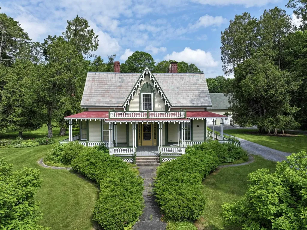 382 Hewitt Road Bristol VT 05443