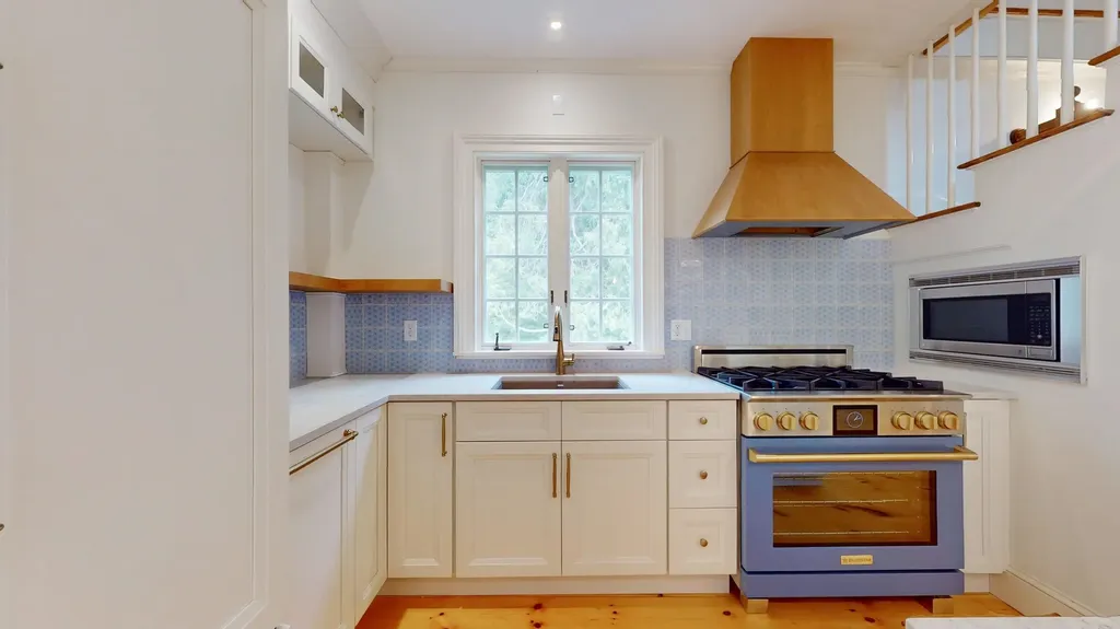 382 Hewitt Road Bristol VT 05443