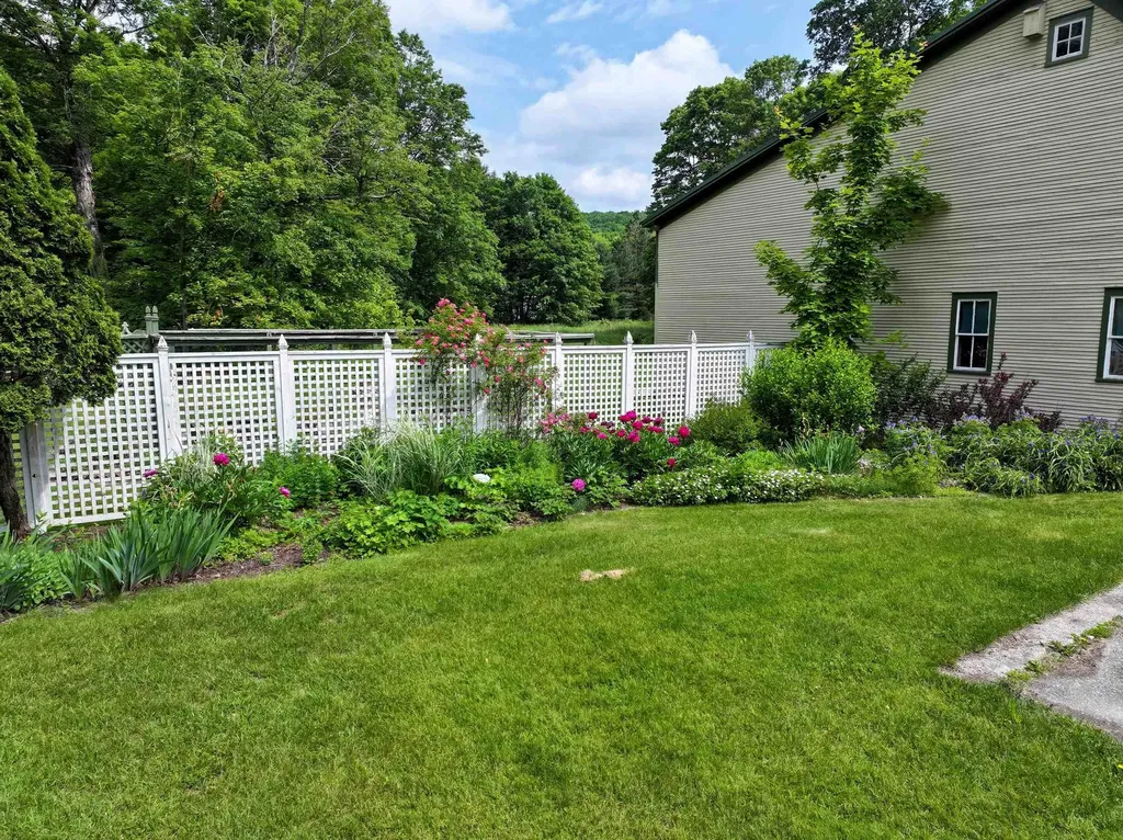 382 Hewitt Road Bristol VT 05443