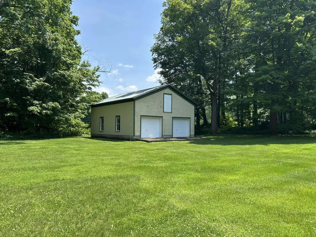 382 Hewitt Road Bristol VT 05443