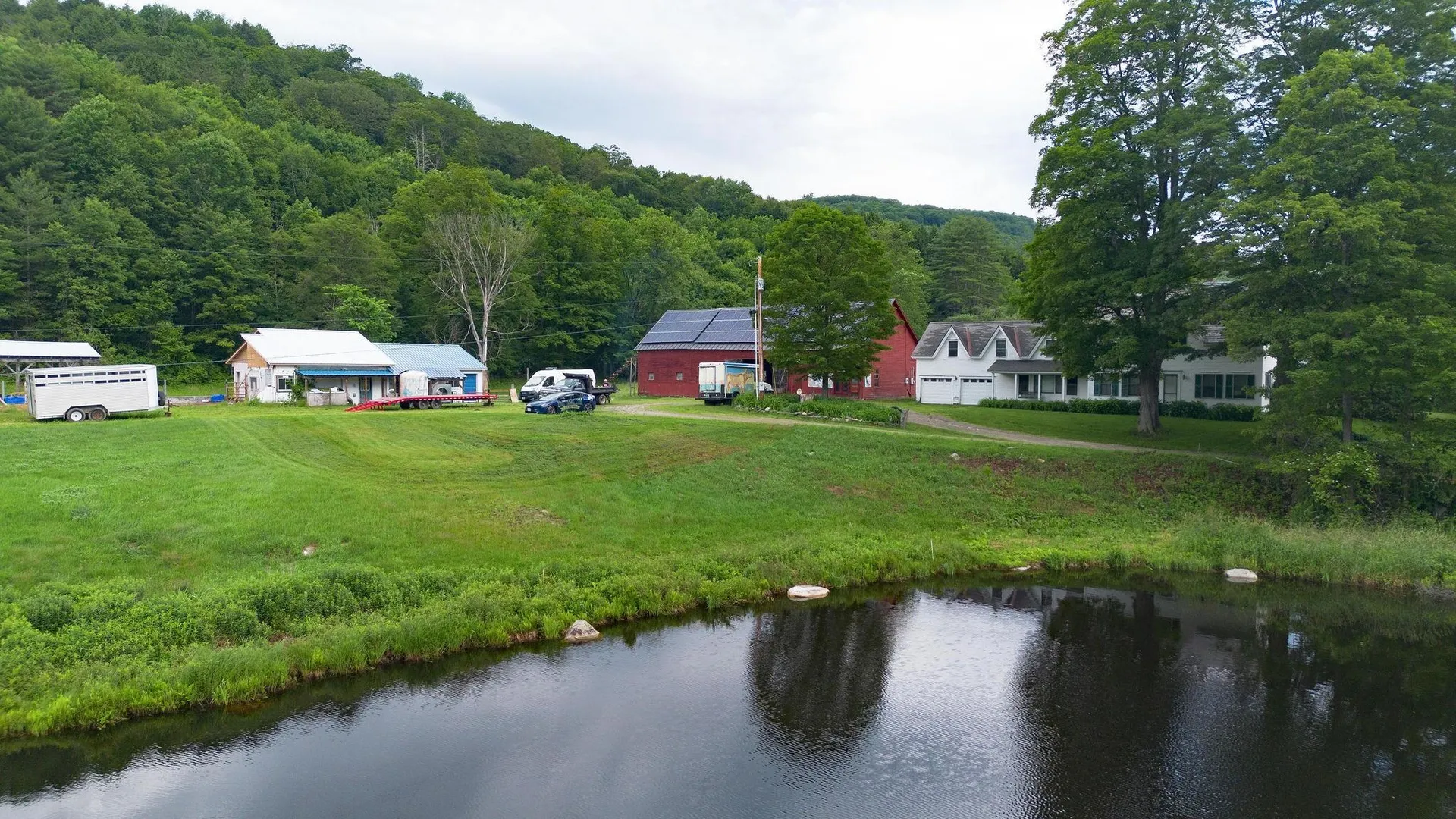 157 Thompson Road Chester VT 05143