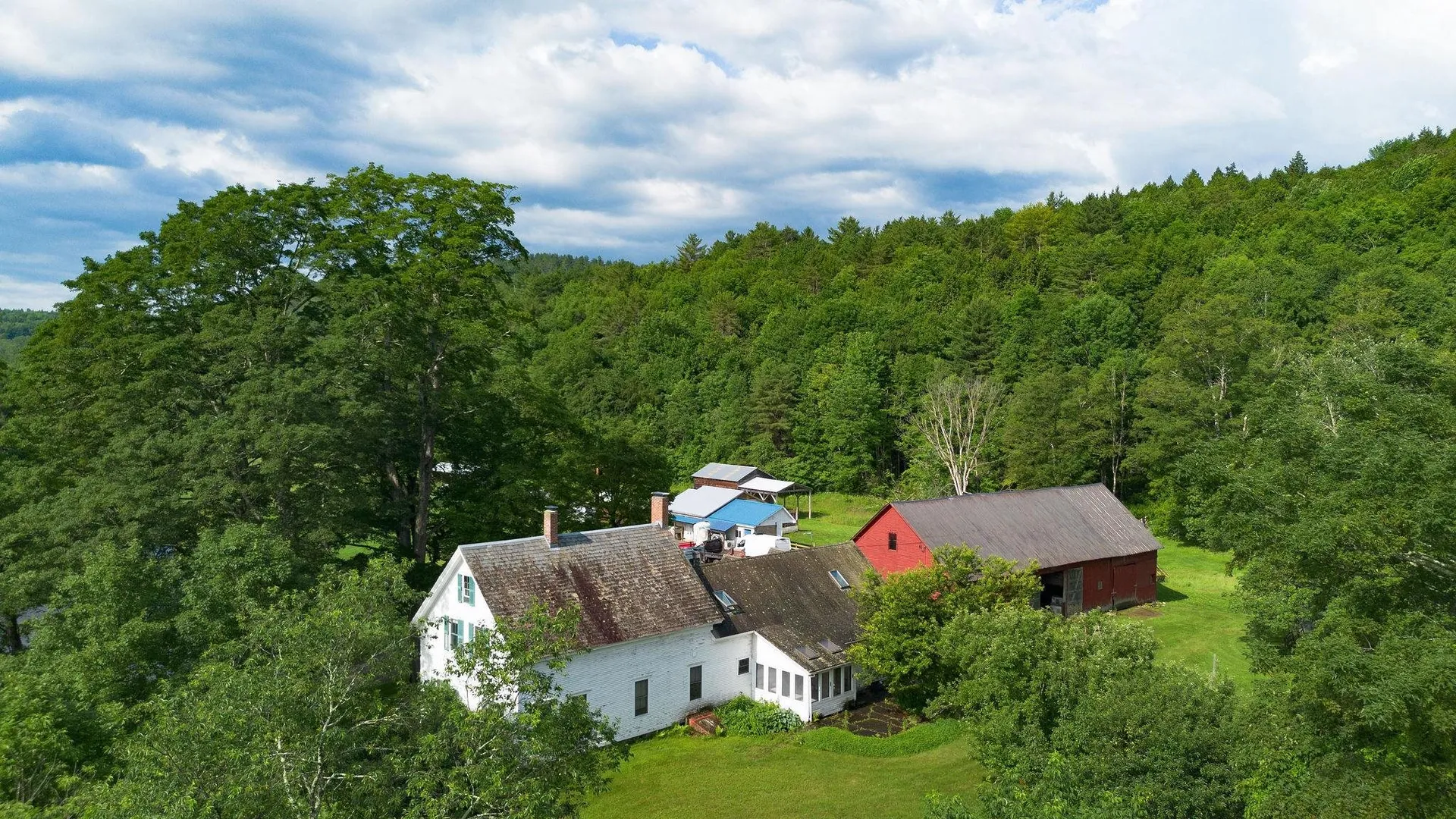 157 Thompson Road Chester VT 05143